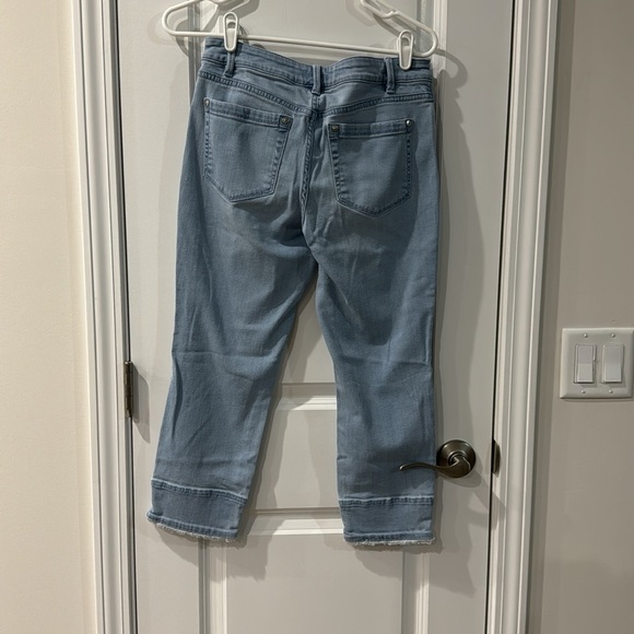 J. Jill size 6P Authentic Fit Cropped Jeans Light Wash - Picture 2 of 4